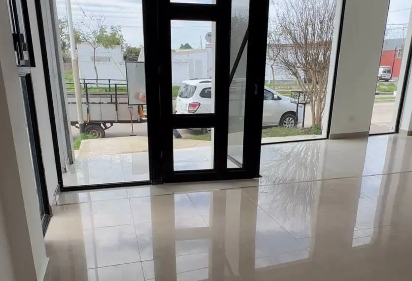 4954180828627930426